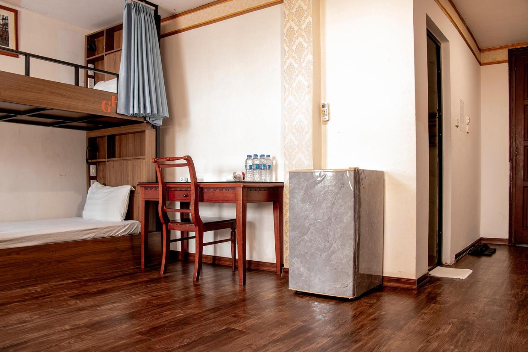Group Nest Hotel Hanoi Buitenkant foto