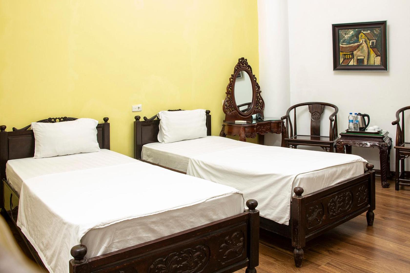 Group Nest Hotel Hanoi Buitenkant foto